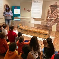 Visite du musée Bargoin de la classe de CM1-CM2 MARS 