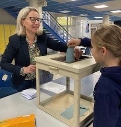 Les CM ont voté pour le conseil municipal des jeunes !