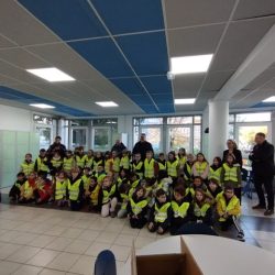 Remise des gilets jaunes au CP