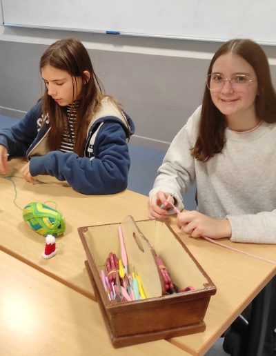 Atelier crochet Pause méridienne Sainte-Thècle