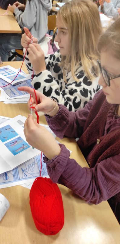 Atelier crochet Pause méridienne Sainte-Thècle