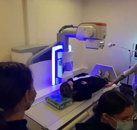 Les secondes de l&rsquo;option « Santé-Social » en visite au pôle radiologie